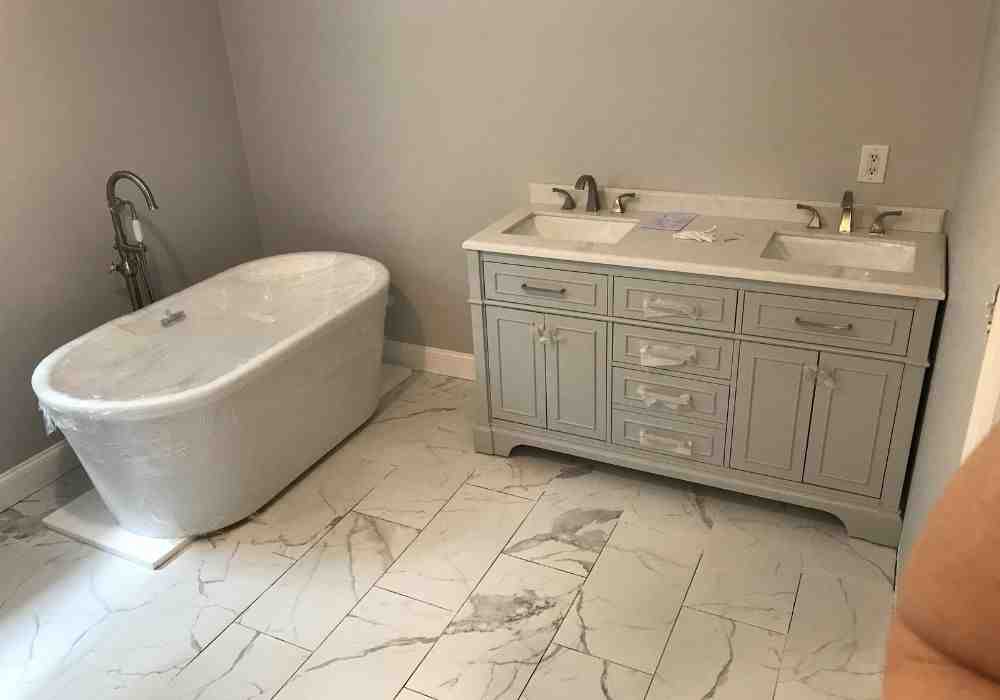 Top Tips for Choosing Bathroom Addition Contractors Near Me