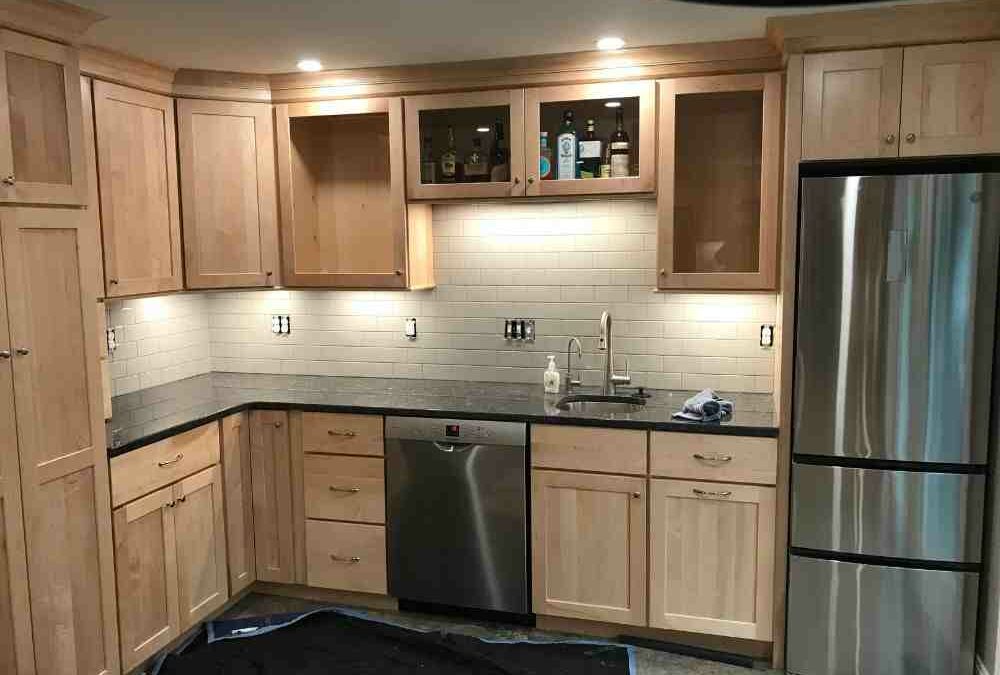 Custom Kitchen Cabinet Builders: Tips and Tricks for Making the Right Choice